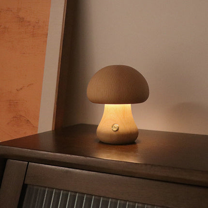 Dotyková LED lampička v designu houby