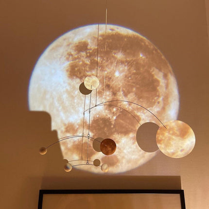 LED projektor měsíce na stěnu