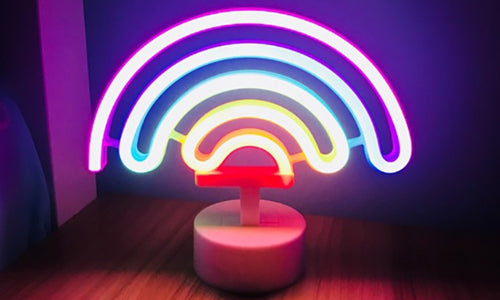 Neonová LED lampička duha na stůl