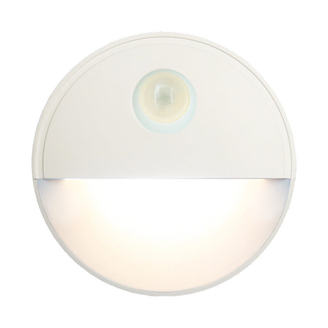 LED lampa s inteligentním pohybovým senzorem