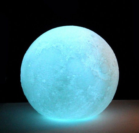 Vícebarevná 3D LED lampa měsíc