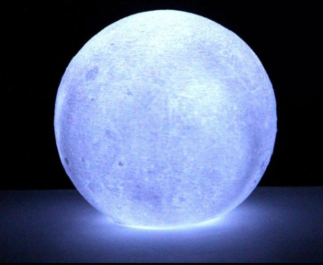 Vícebarevná 3D LED lampa měsíc