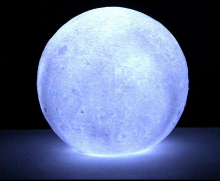 Vícebarevná 3D LED lampa měsíc
