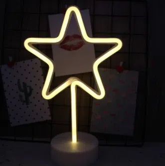 Žlutá neonová LED lampa hvězda