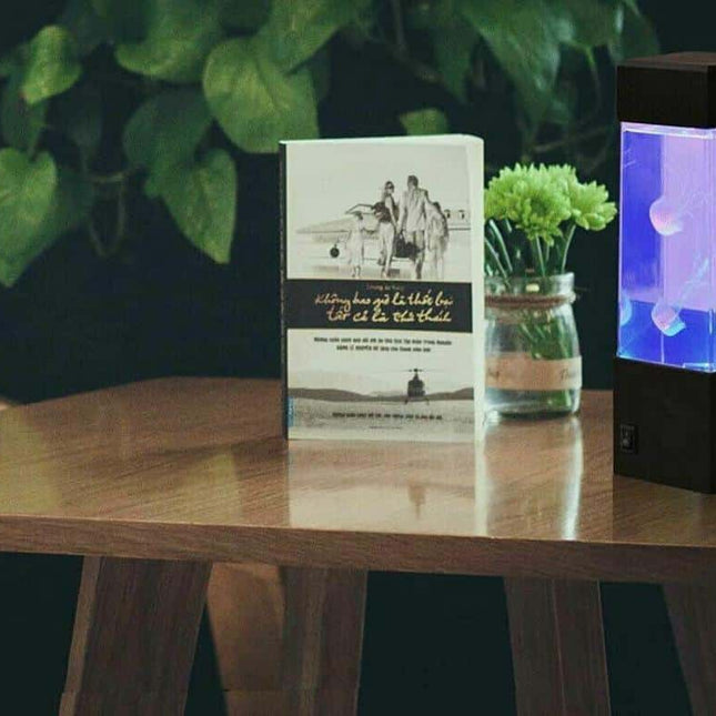 Vícebarevná LED lampa s medúzami