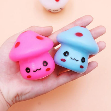 Mini noční světýlko ve tvaru houby