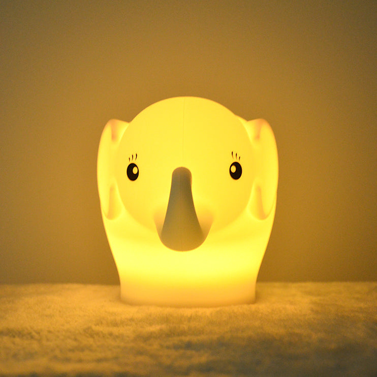 Vícebarevná LED lampička slon pro miminka