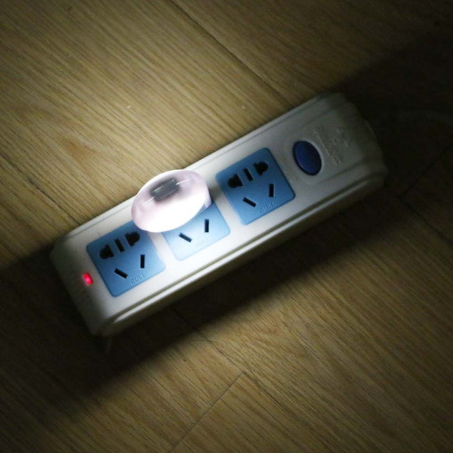 Mini LED světlo do zásuvky se senzorem