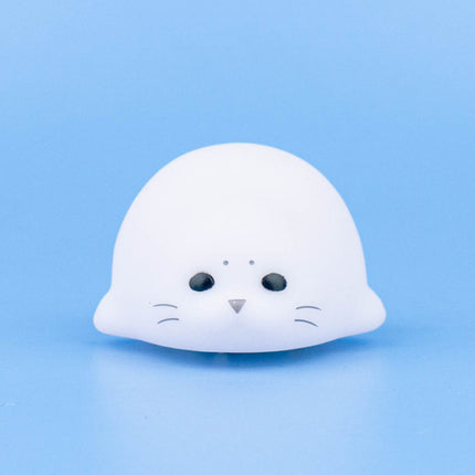 Malá silikonová lampička ve tvaru tuleně