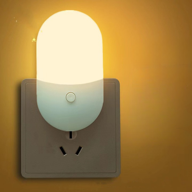 Moderní LED noční světlo do zásuvky