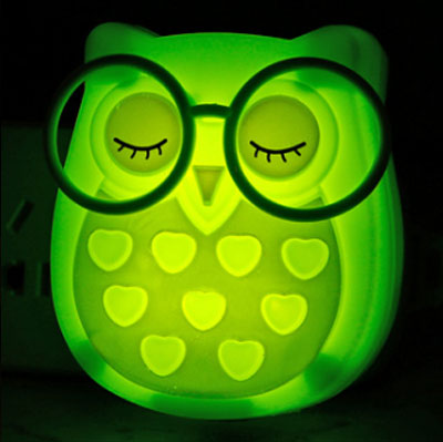 Dětské LED noční světlo sova do zásuvky