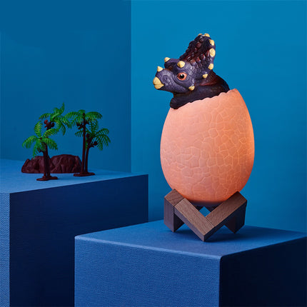 Noční lampička dinosaurus líhnoucí se z vejce