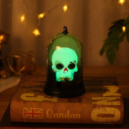 Noční světlo lebka ve skleněném zvonu
