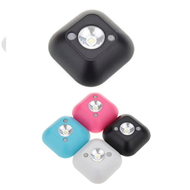 Bezdrátové LED noční světlo s čidlem pohybu